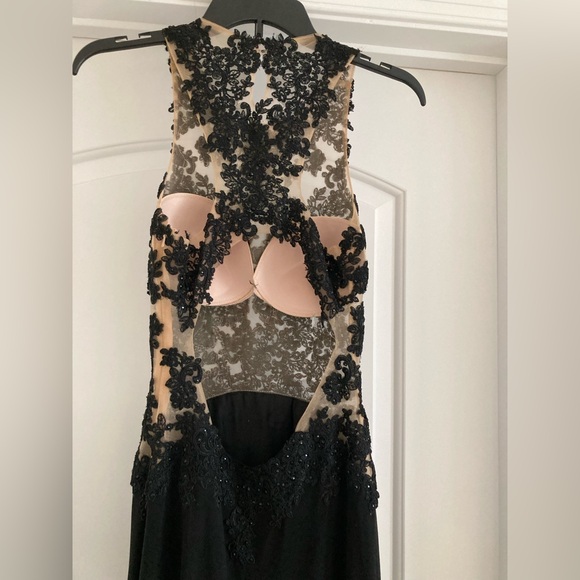 Madison James Prom dress Black Lace Backless Gown - Picture 7 of 9